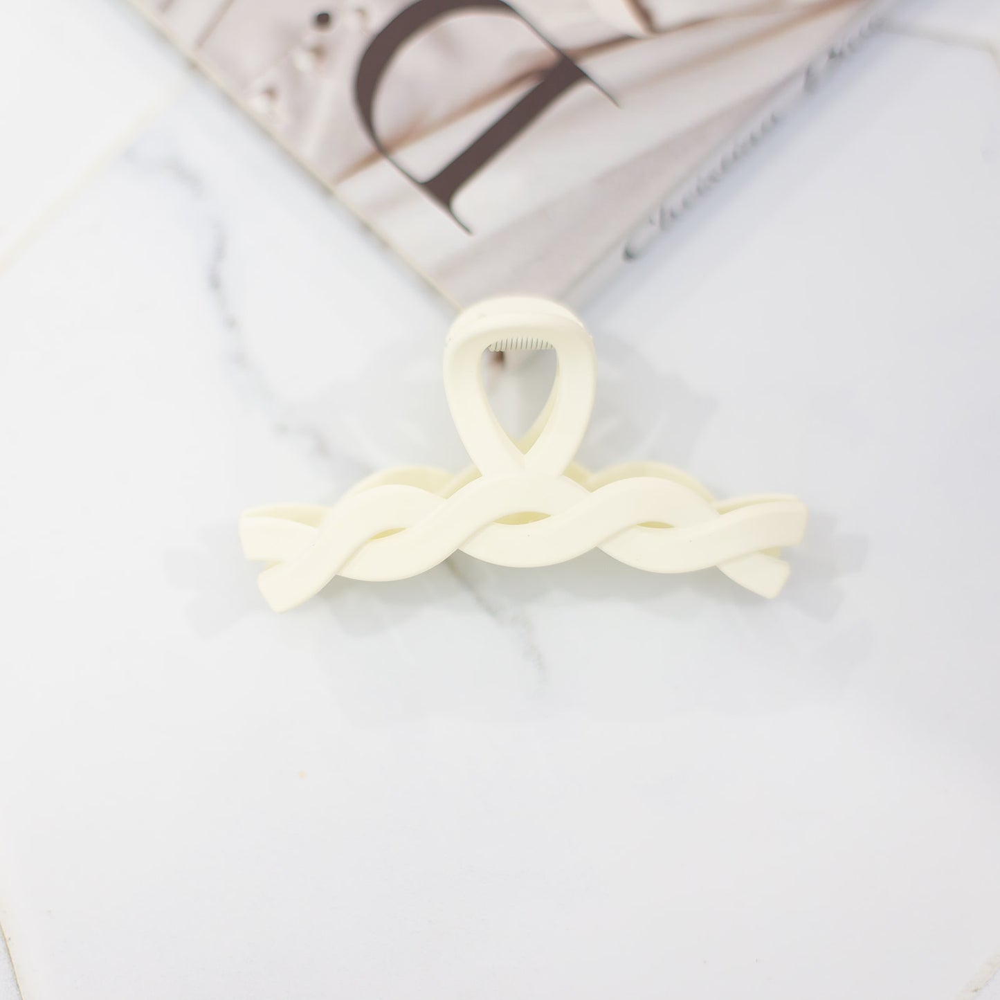 Gina Hair Claw